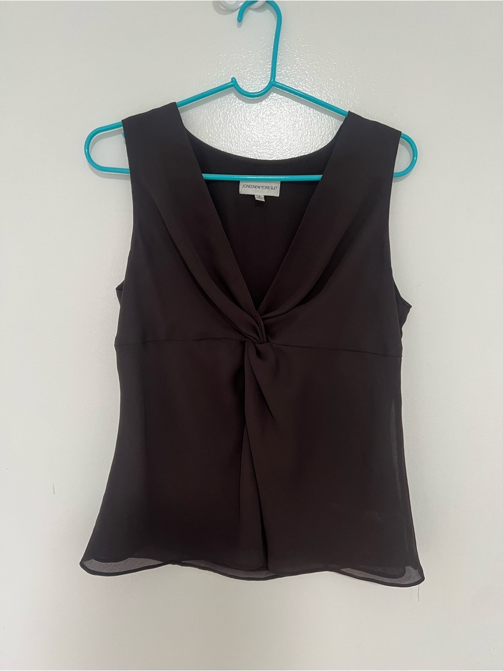 Jones New York Black Sleeveless Knot-Front Camisole